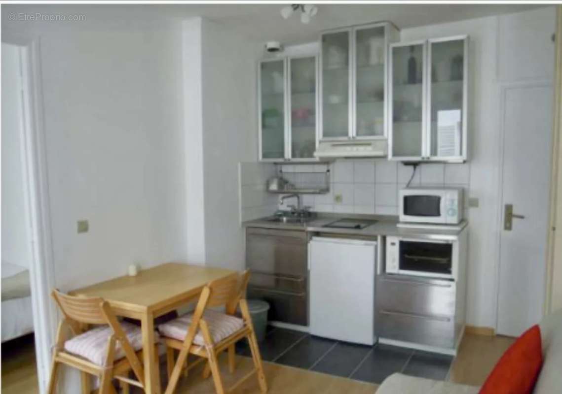 Appartement à PARIS-7E