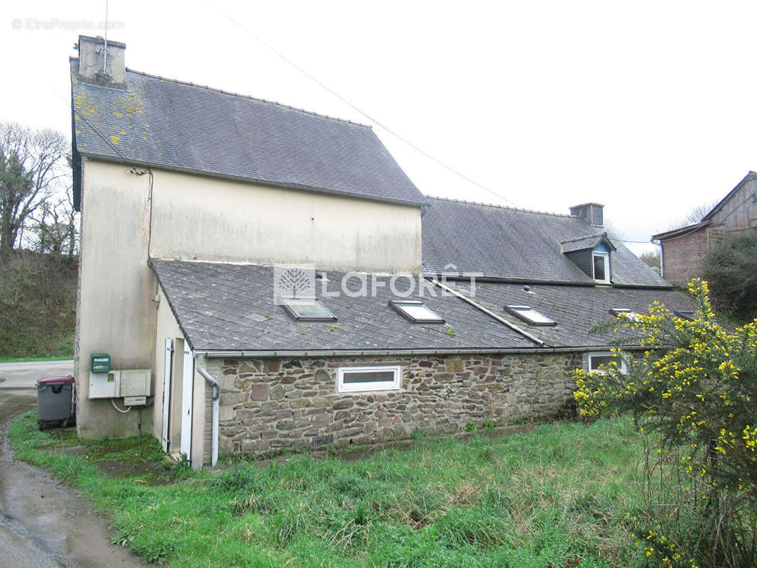 Maison à PONTRIEUX