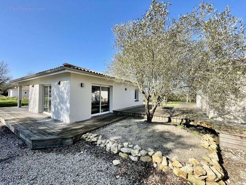 Maison à LE VERDON-SUR-MER