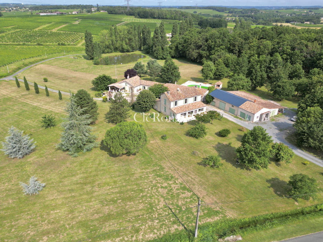 Maison à GENSAC