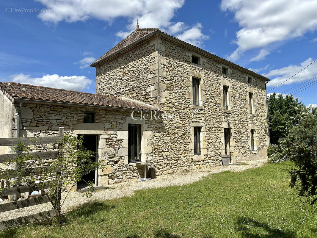 Maison à MONSEGUR