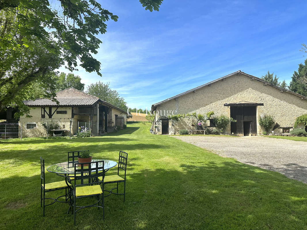 Maison à TOMBEBOEUF