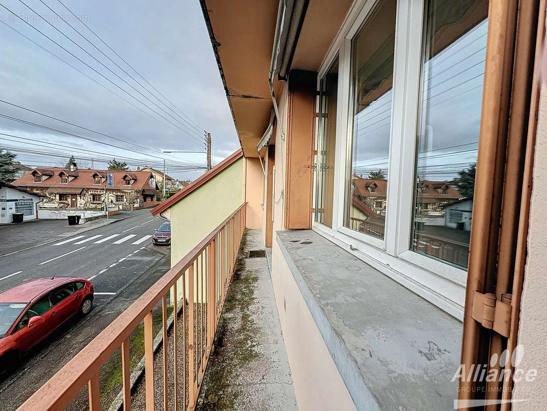 Appartement à VIEUX-CHARMONT