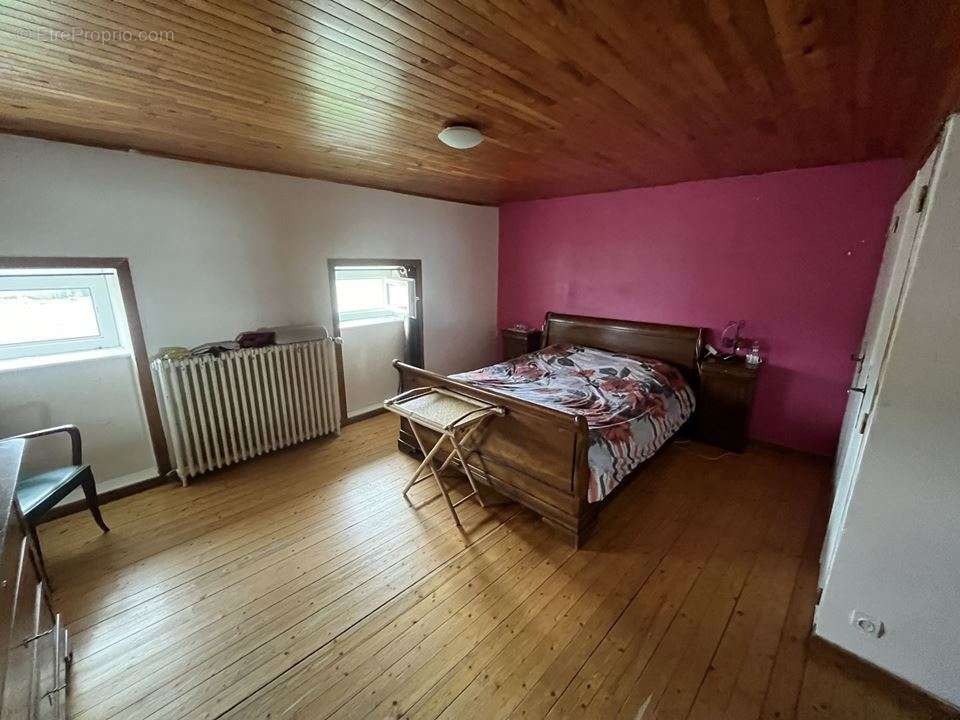 Appartement à MARLHES