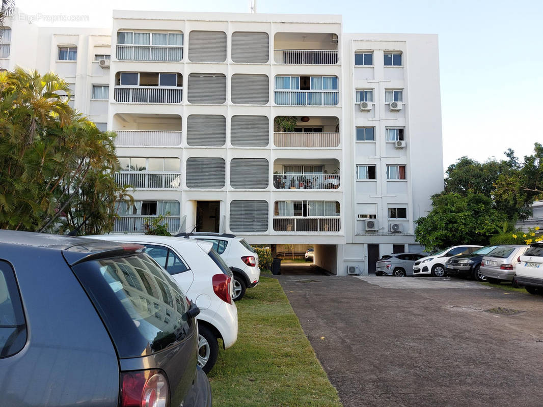 Appartement à SAINT-DENIS