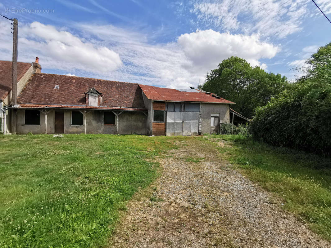 Maison à LONGNY-AU-PERCHE