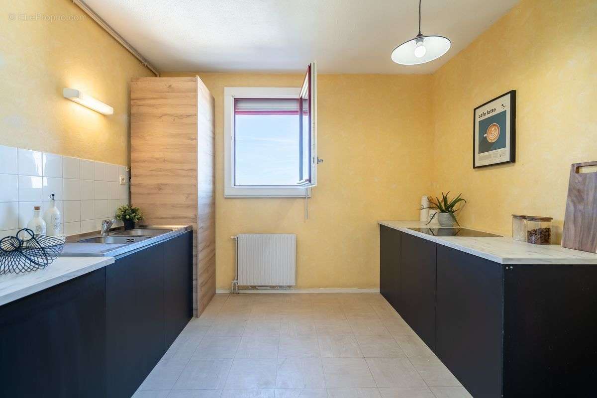 Appartement à BELLEVILLE