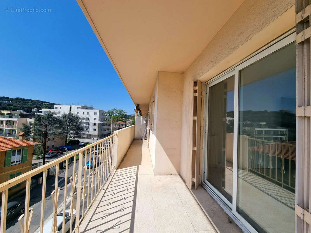 Appartement à CAGNES-SUR-MER