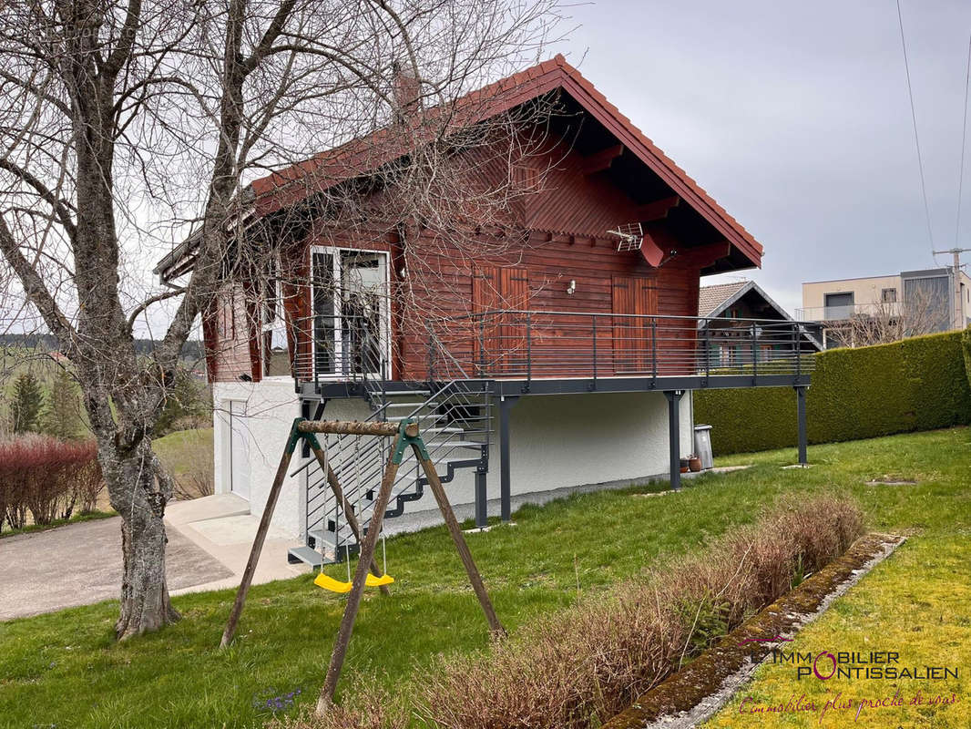 Maison à LONGEVILLES-MONT-D&#039;OR