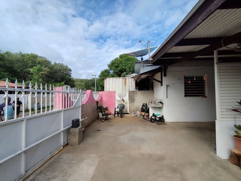 Appartement à KOUROU