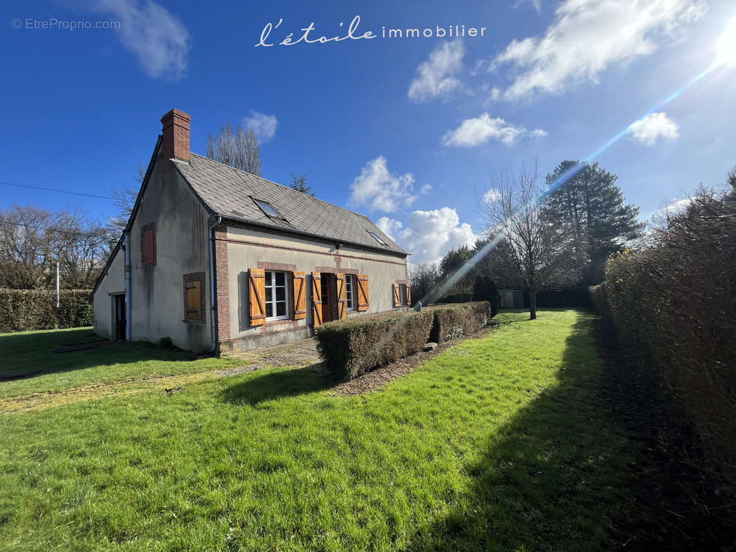 Maison à MOULINS-LA-MARCHE