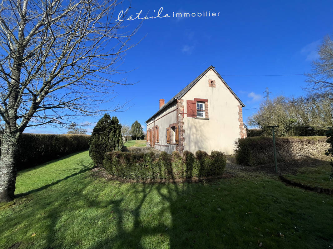 Maison à MOULINS-LA-MARCHE