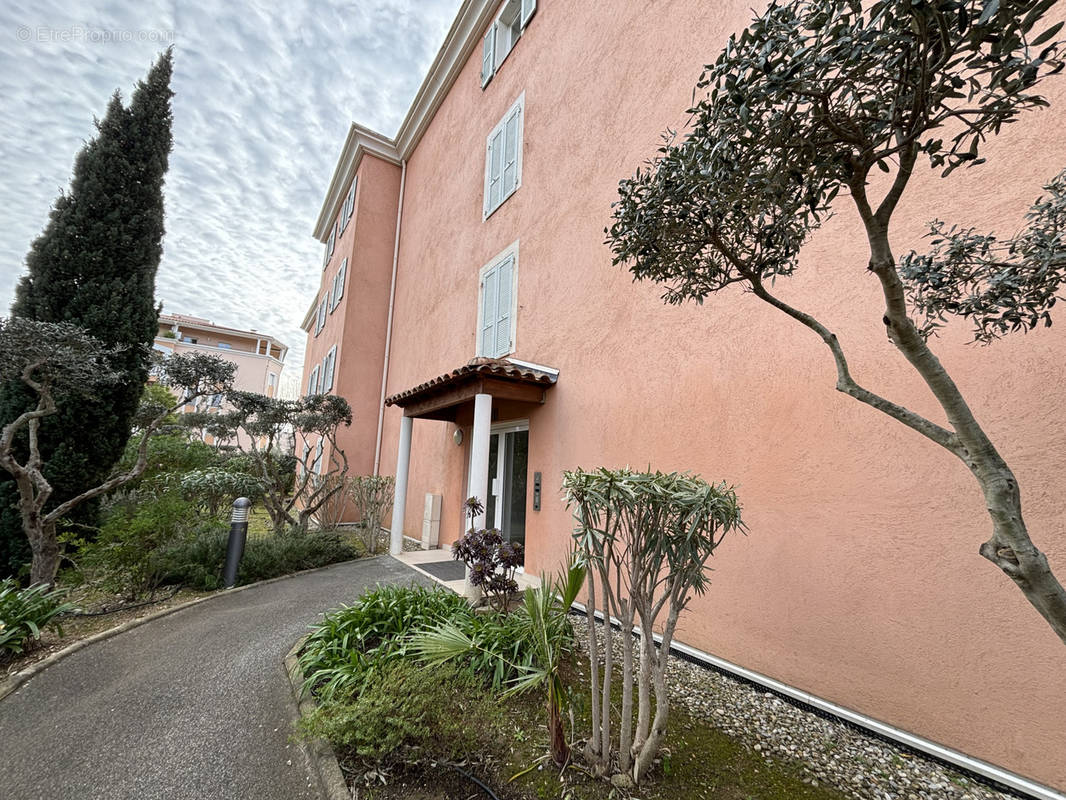 Appartement à HYERES