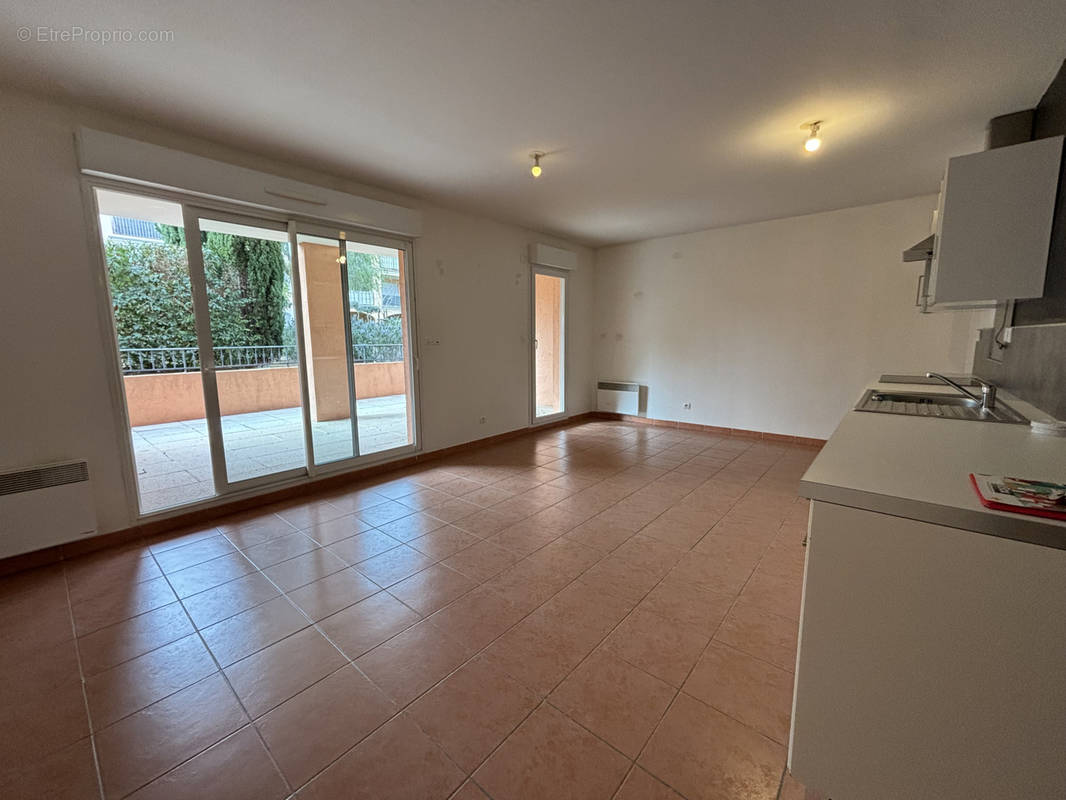 Appartement à HYERES