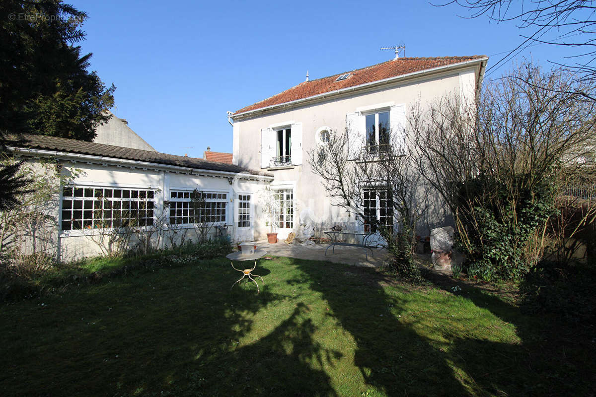 Maison à SOIGNOLLES-EN-BRIE