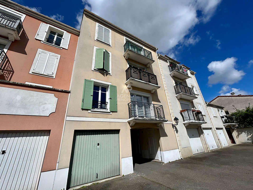 Appartement à CARRIERES-SOUS-POISSY