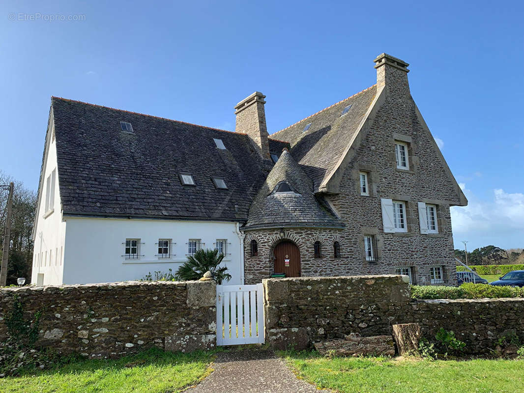 Maison à PLOUGONVELIN