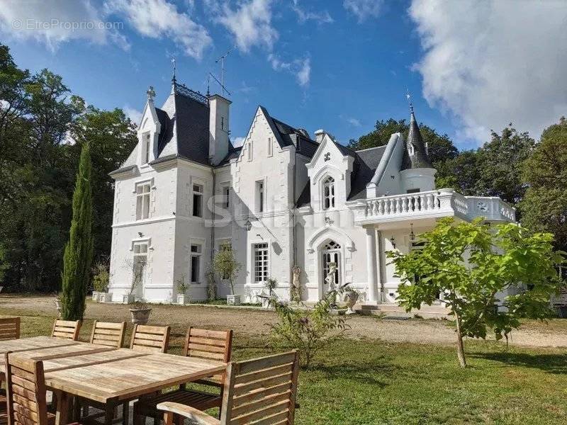 Maison à LOCHES