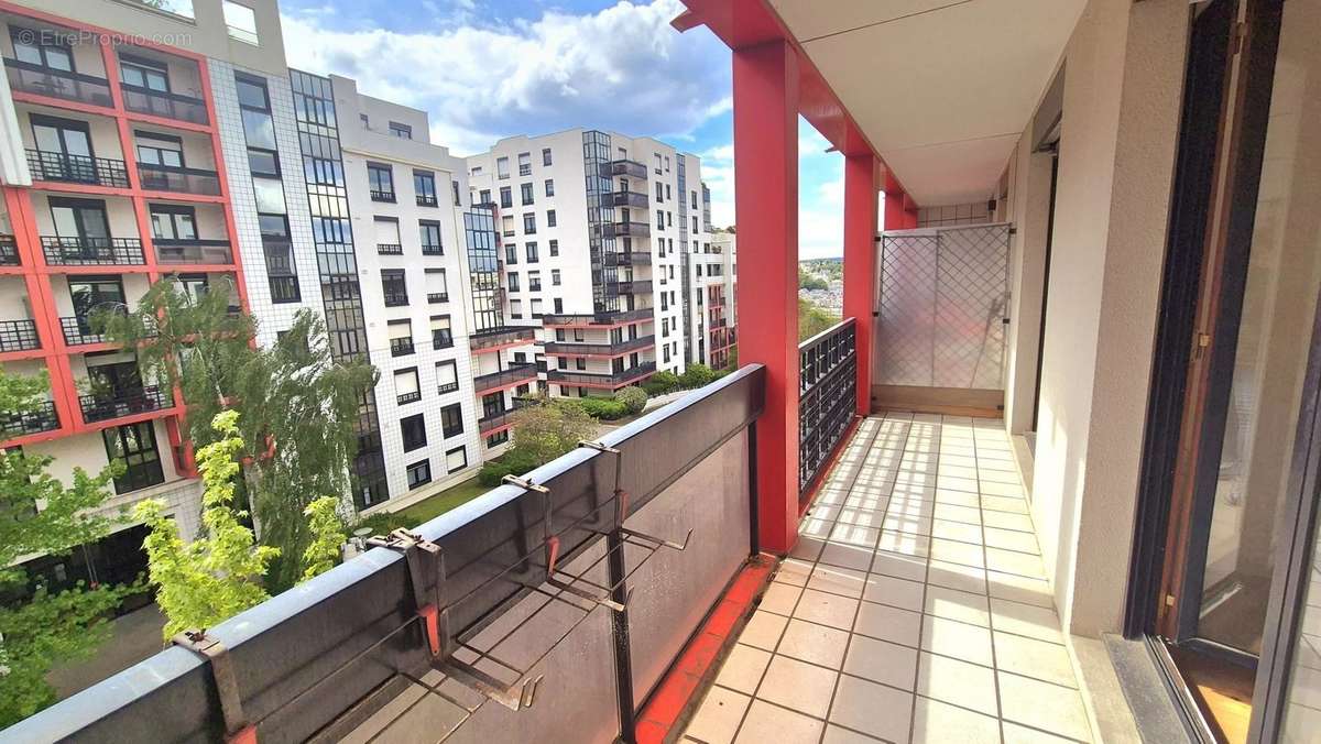 Appartement à ISSY-LES-MOULINEAUX