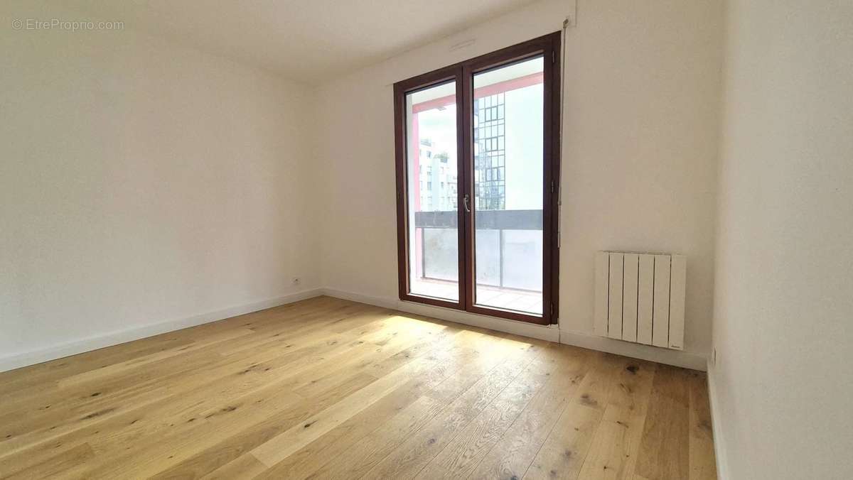 Appartement à ISSY-LES-MOULINEAUX