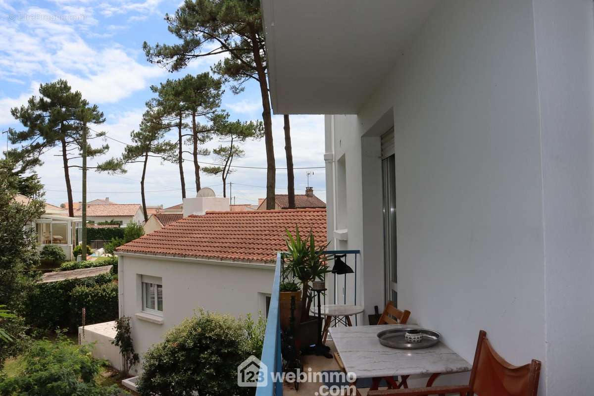 Balcon Sud pour profiter de l&#039;extérieur. - Appartement à JARD-SUR-MER