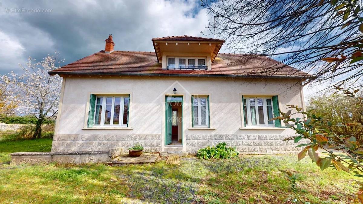 Maison à SALIGNY-SUR-ROUDON