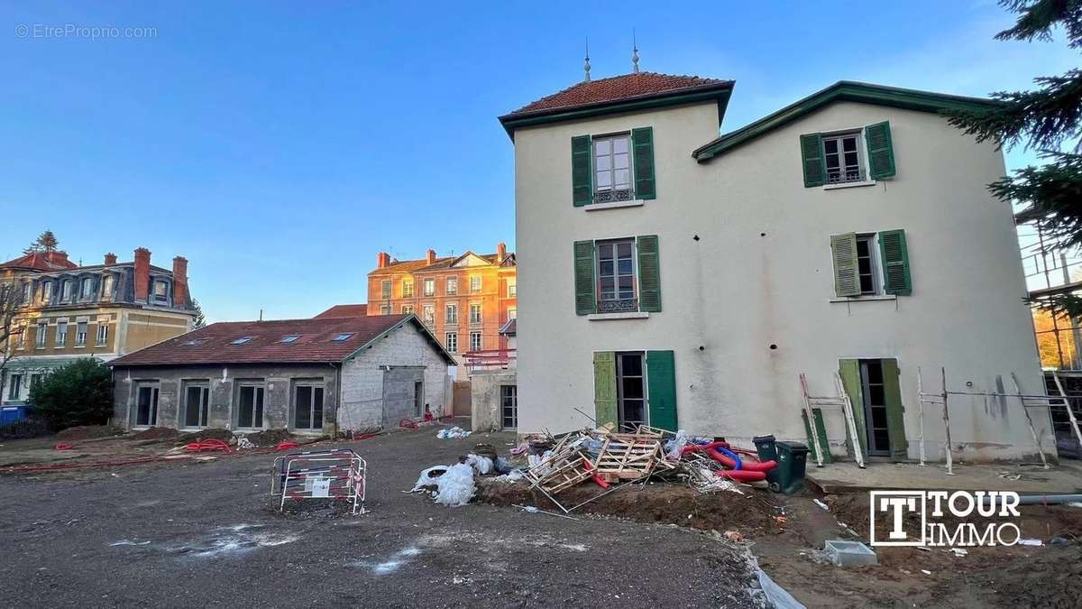 Appartement à TASSIN-LA-DEMI-LUNE