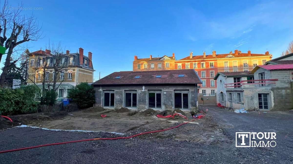 Appartement à TASSIN-LA-DEMI-LUNE