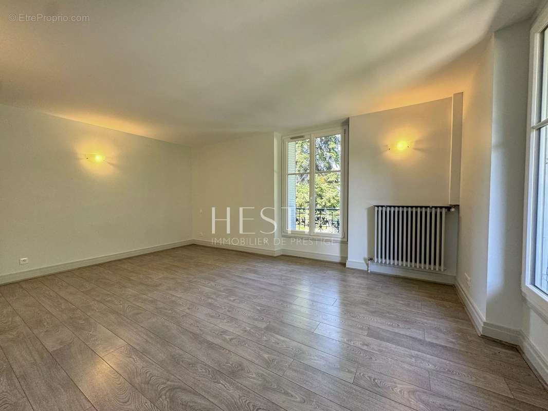 Appartement à AIX-LES-BAINS