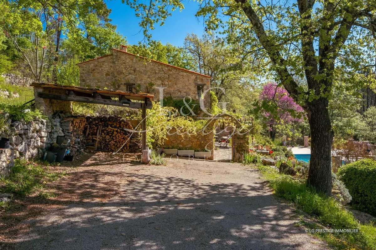 Maison à SAINT-PAUL-EN-FORET