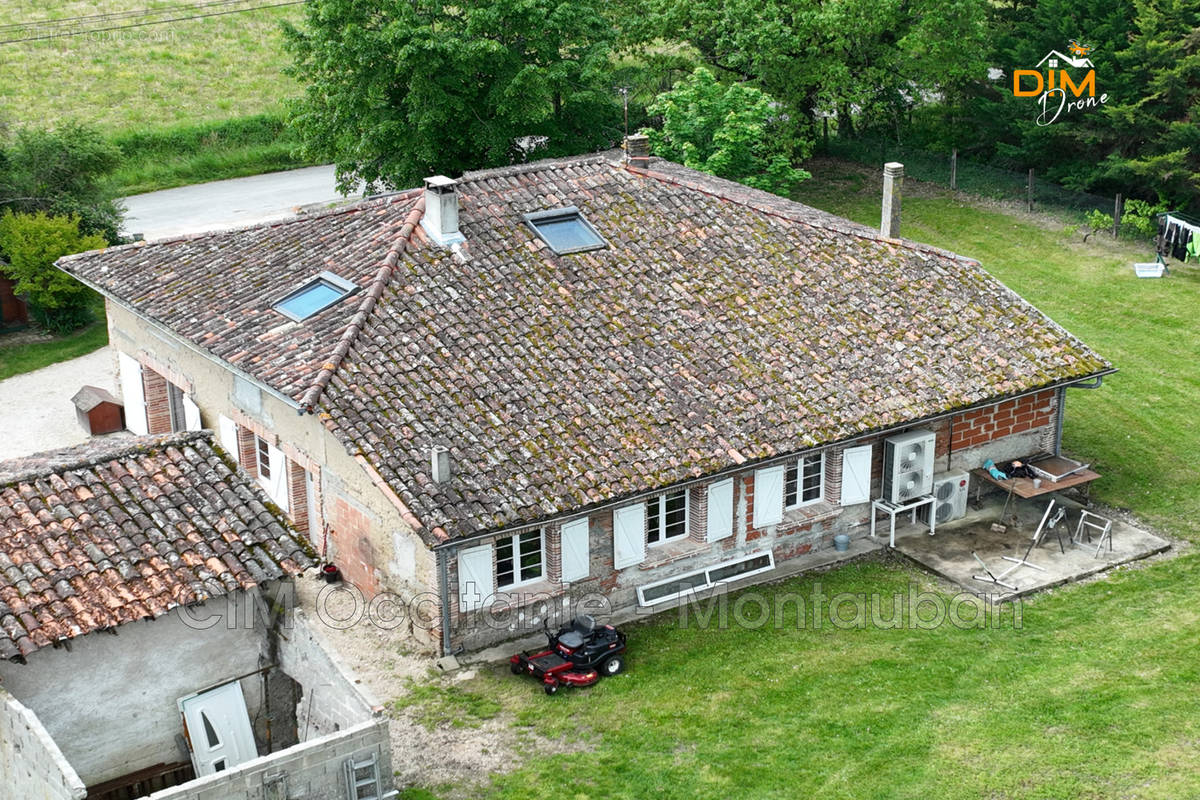 Maison à LACOURT-SAINT-PIERRE