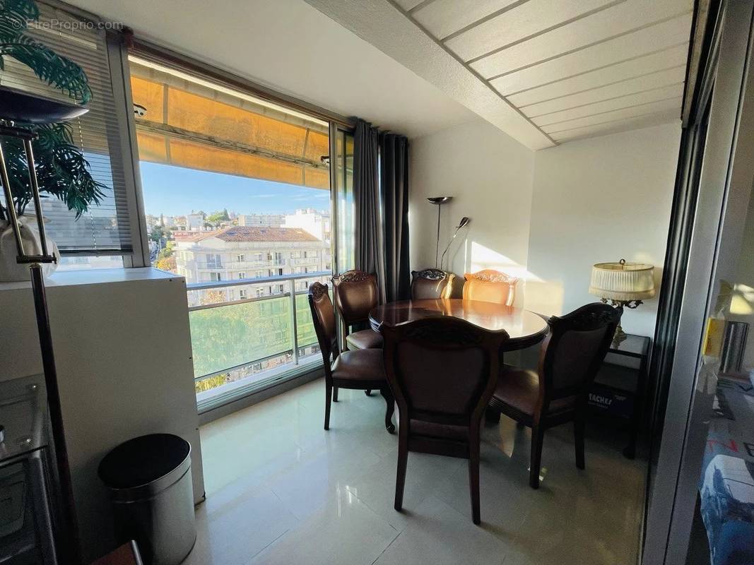 Appartement à CANNES