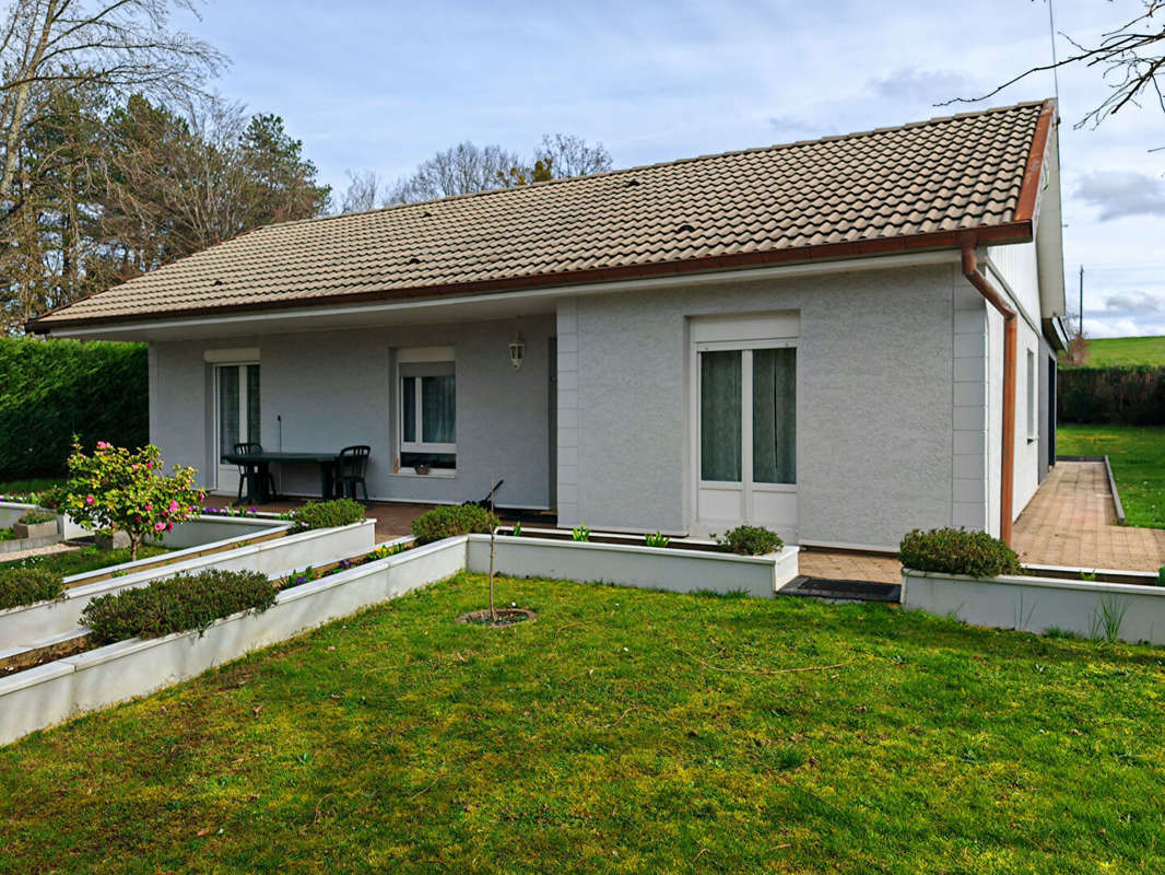 Maison à MONTFERRAND-LE-CHATEAU