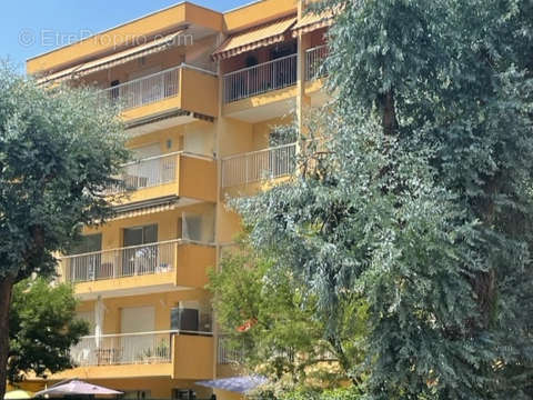 Appartement à MANDELIEU-LA-NAPOULE