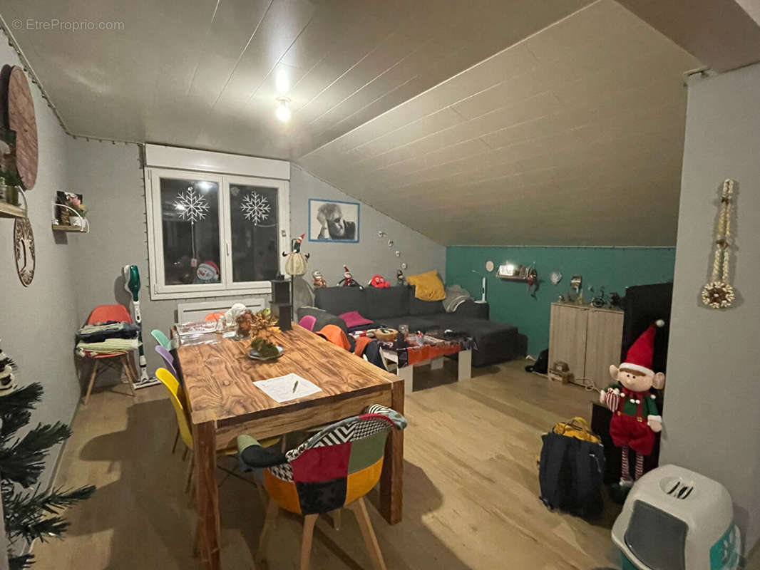 Appartement à VERCEL-VILLEDIEU-LE-CAMP