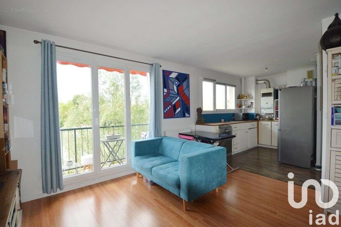 Photo 2 - Appartement à SAINT-MAUR-DES-FOSSES