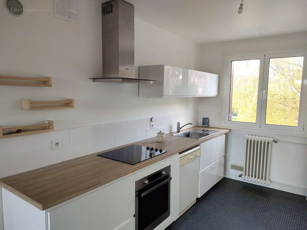 Appartement à VAUHALLAN