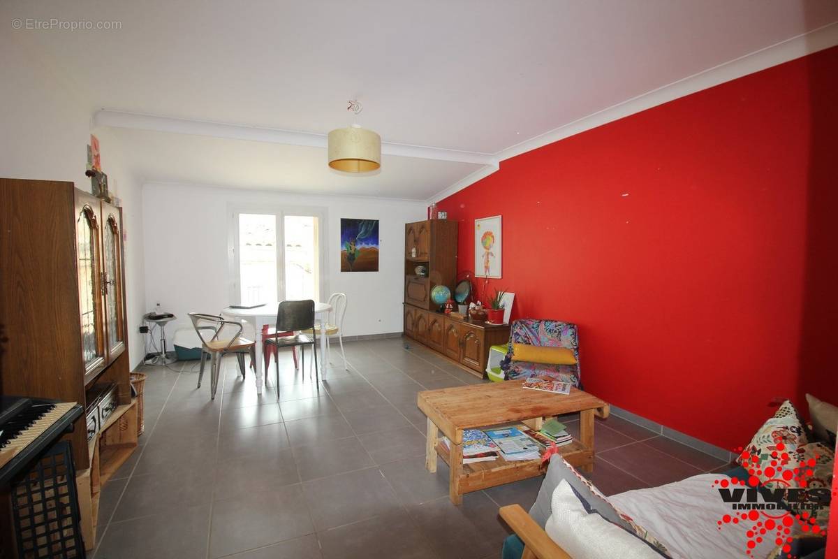 Appartement à VILLENEUVE-LES-BEZIERS