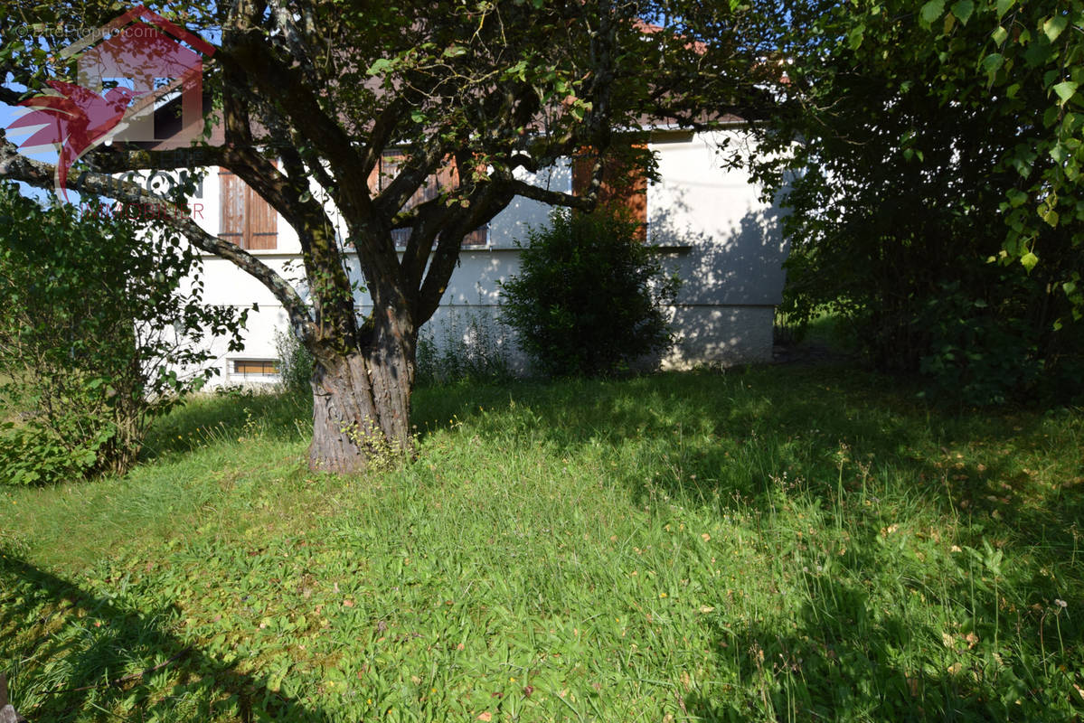 Maison à GRAND-CHARMONT