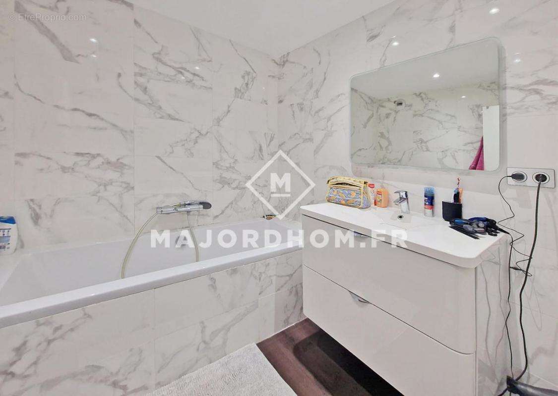 Appartement à MARSEILLE-8E