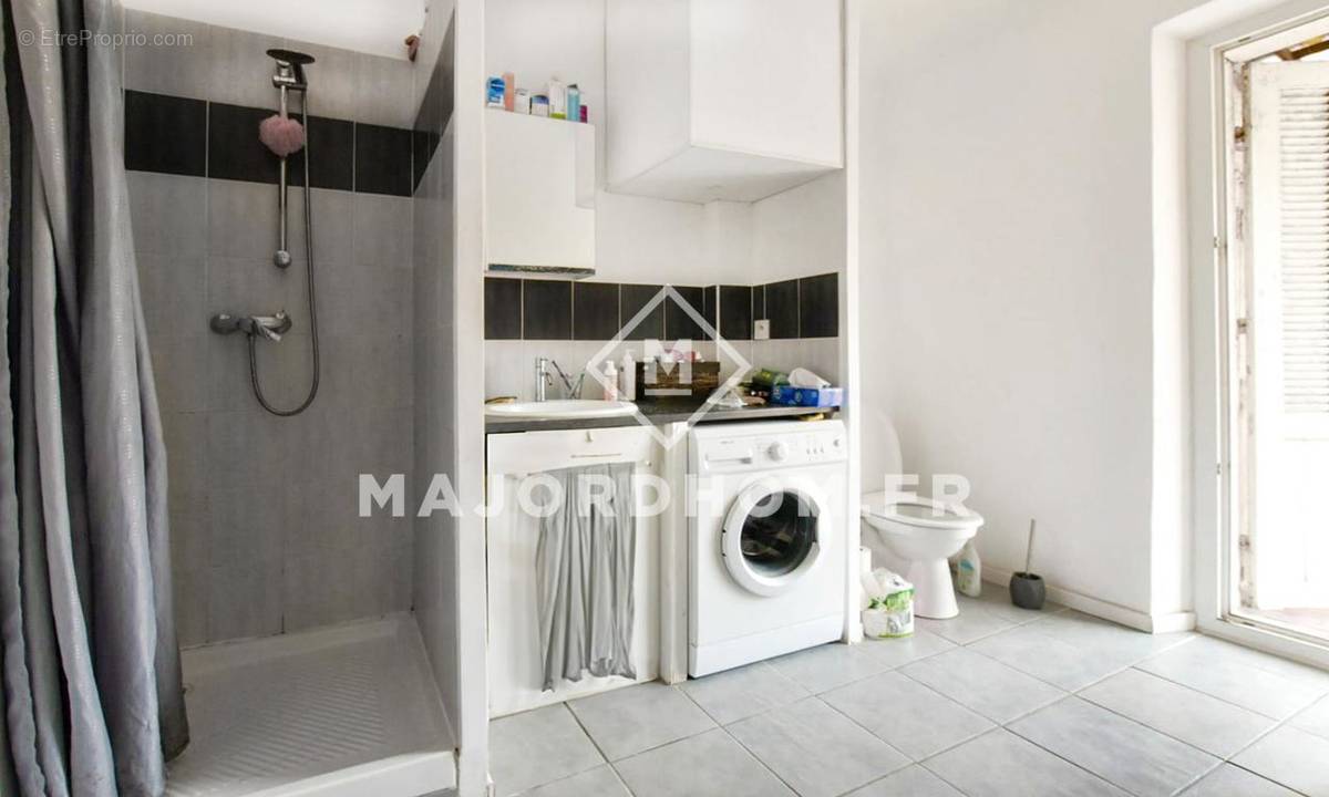 Appartement à MARSEILLE-6E