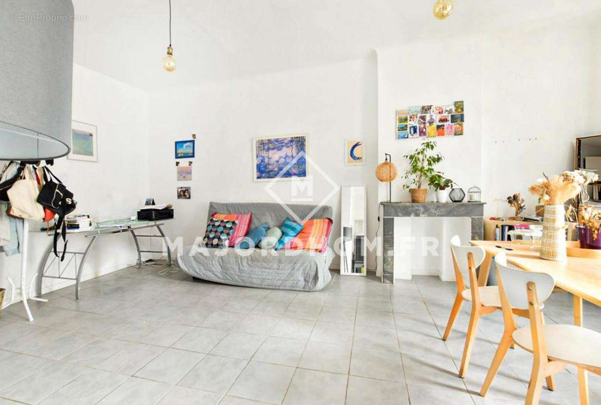 Appartement à MARSEILLE-6E