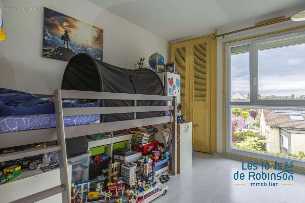 Appartement à VERRIERES-LE-BUISSON