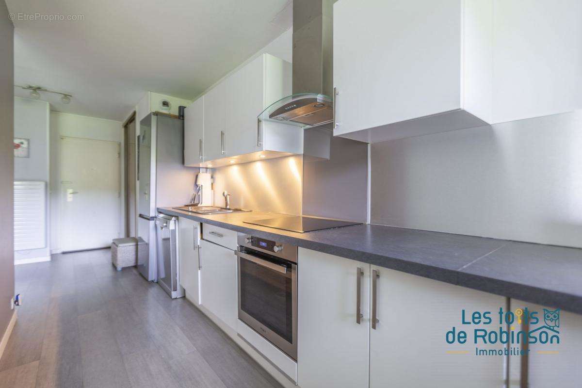 Appartement à VERRIERES-LE-BUISSON