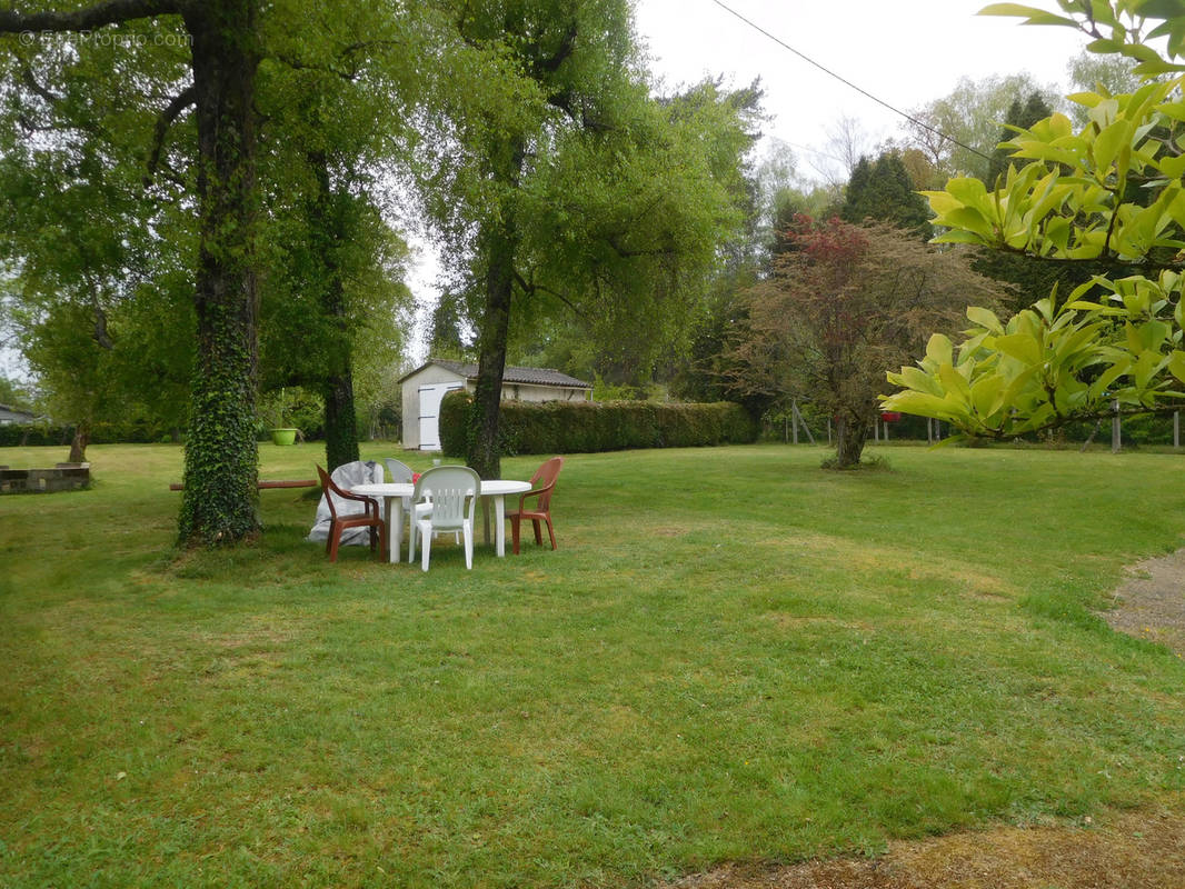 Maison à SAINT-HILAIRE-LES-PLACES