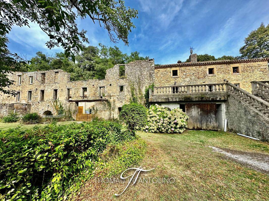 Maison à BROUSSES-ET-VILLARET