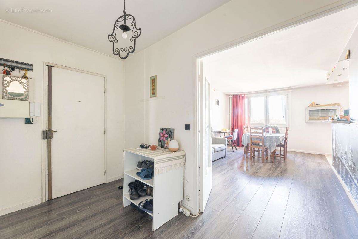 Appartement à SAINT-DENIS