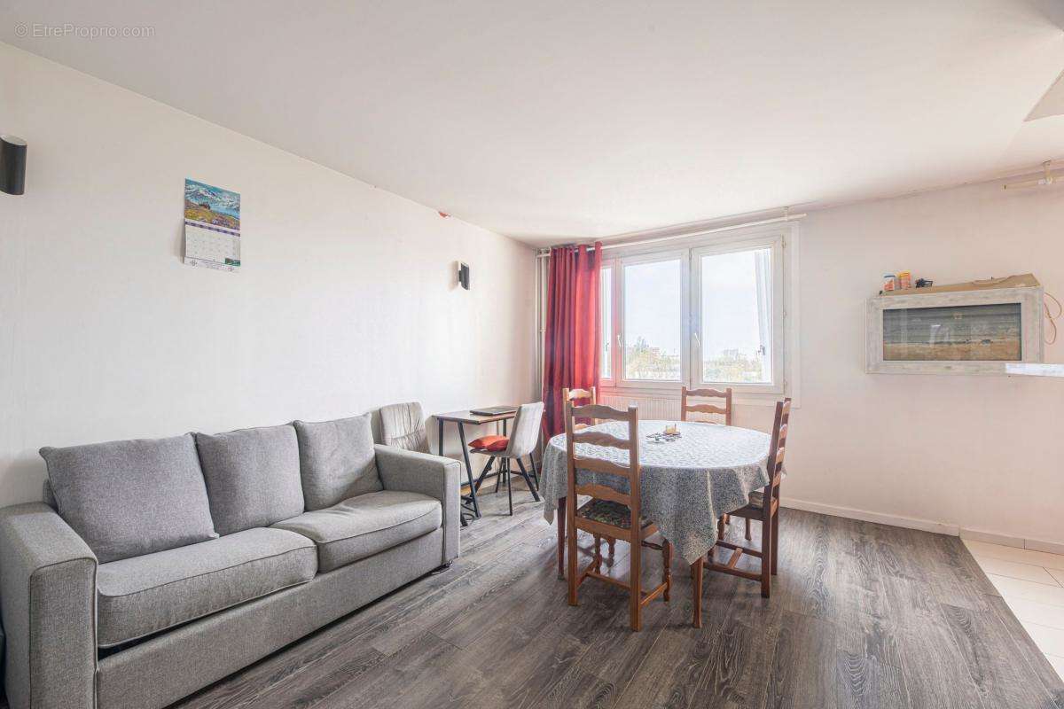 Appartement à SAINT-DENIS