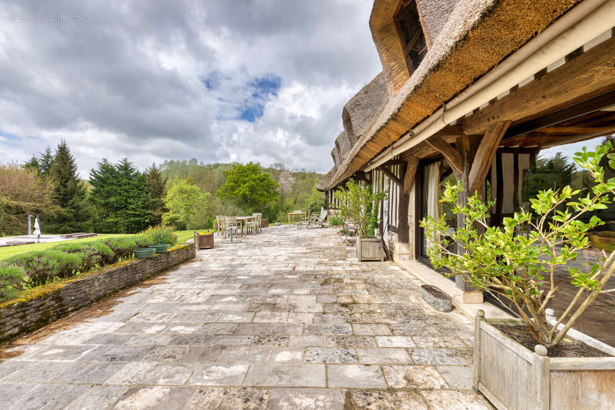 Maison à PONT-L&#039;EVEQUE