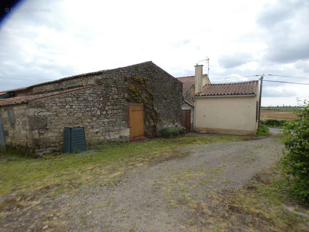 Maison à L&#039;HERMENAULT